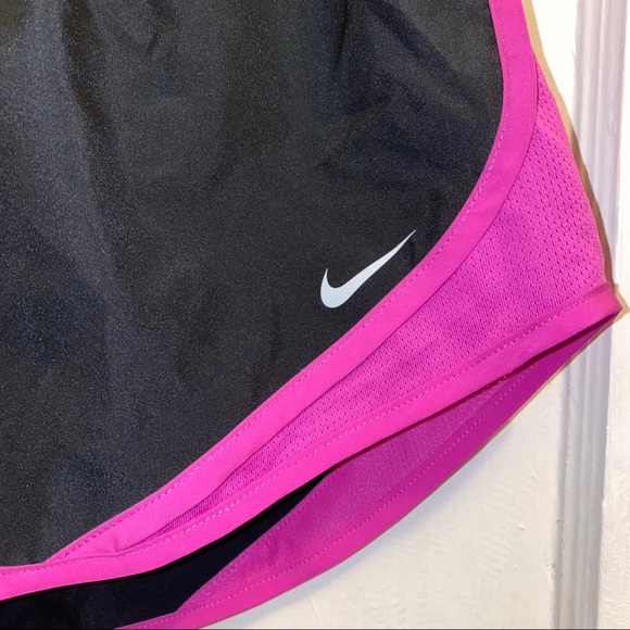 Women’s Dri-Fit Running Shorts- Size Medium - Picture 2 of 6